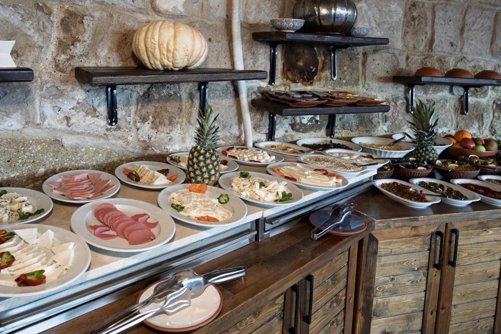 Grand Cave Suites Гьореме Екстериор снимка