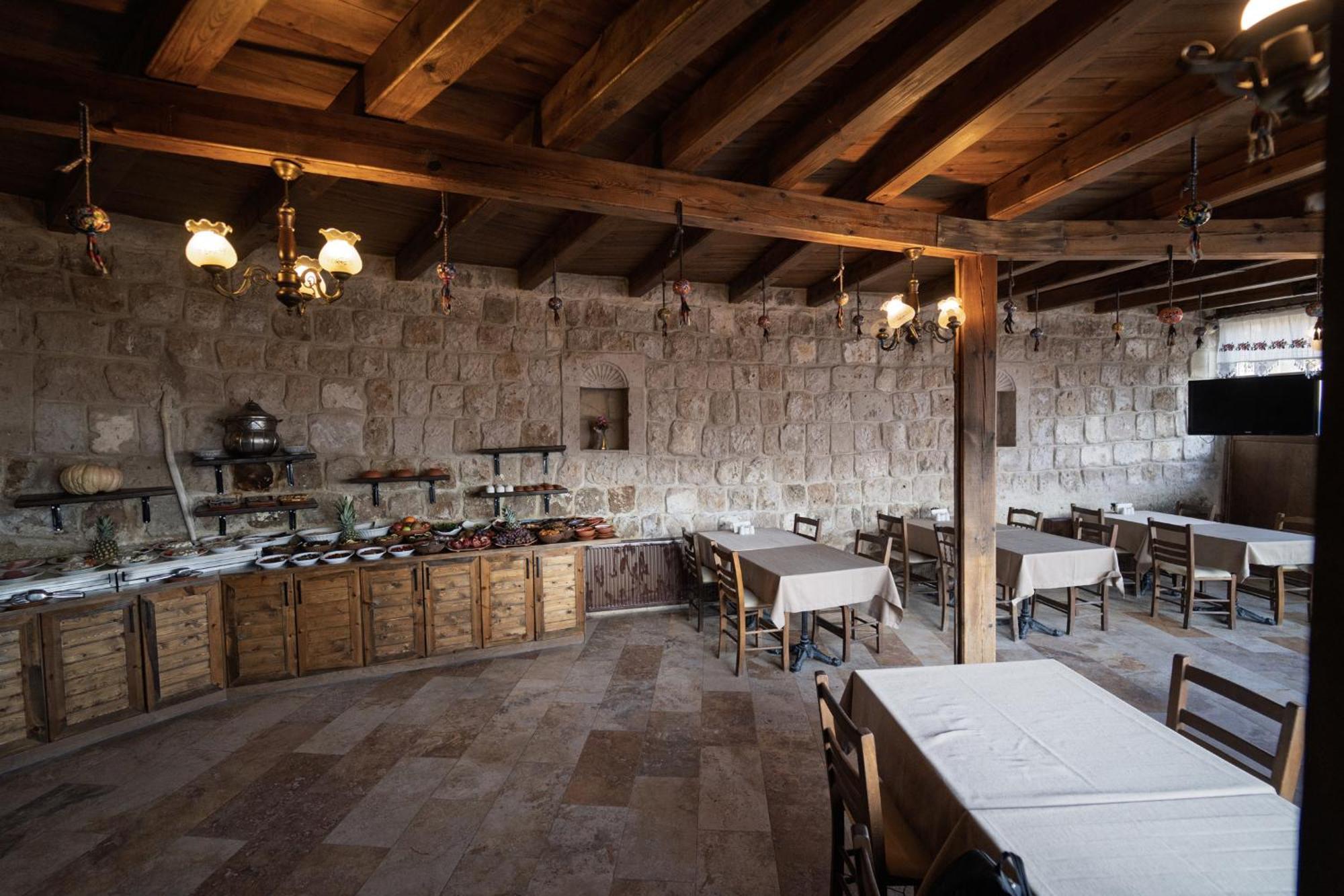 Grand Cave Suites Гьореме Екстериор снимка