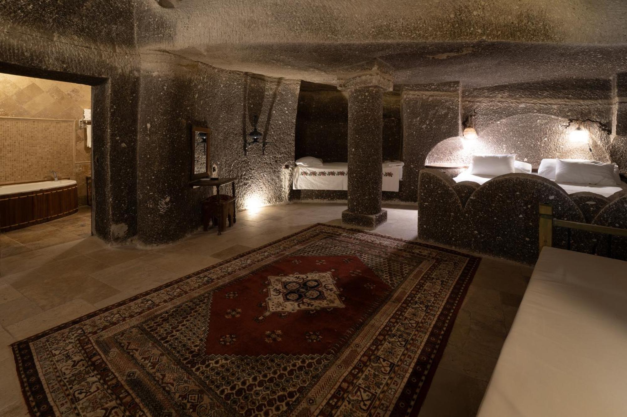 Grand Cave Suites Гьореме Екстериор снимка