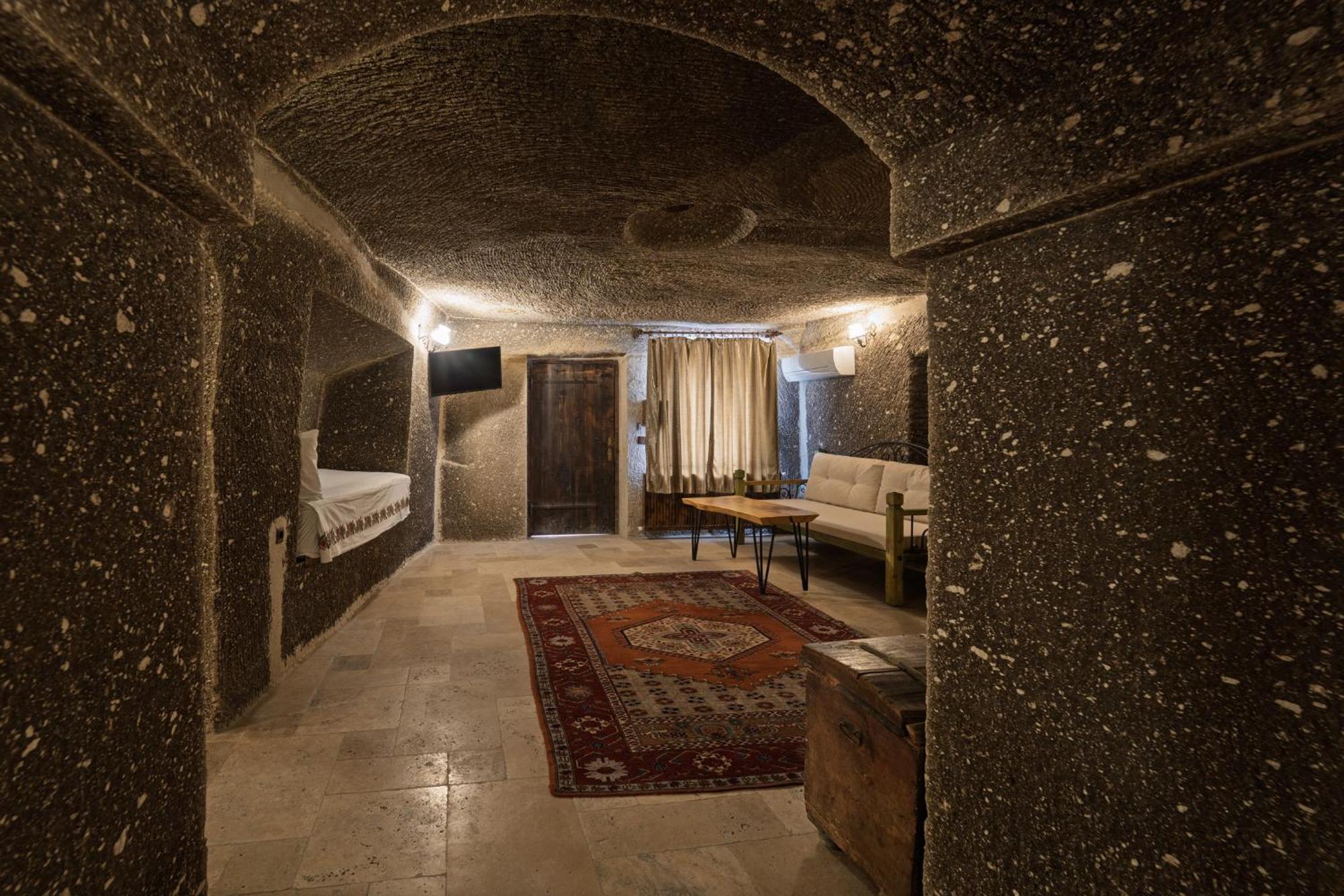 Grand Cave Suites Гьореме Екстериор снимка
