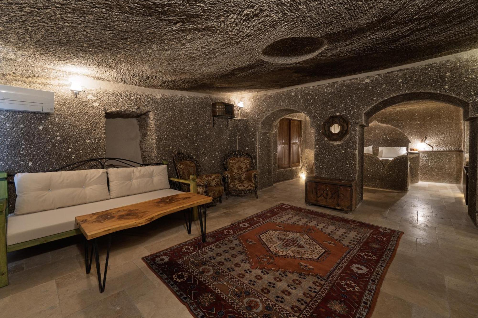 Grand Cave Suites Гьореме Екстериор снимка