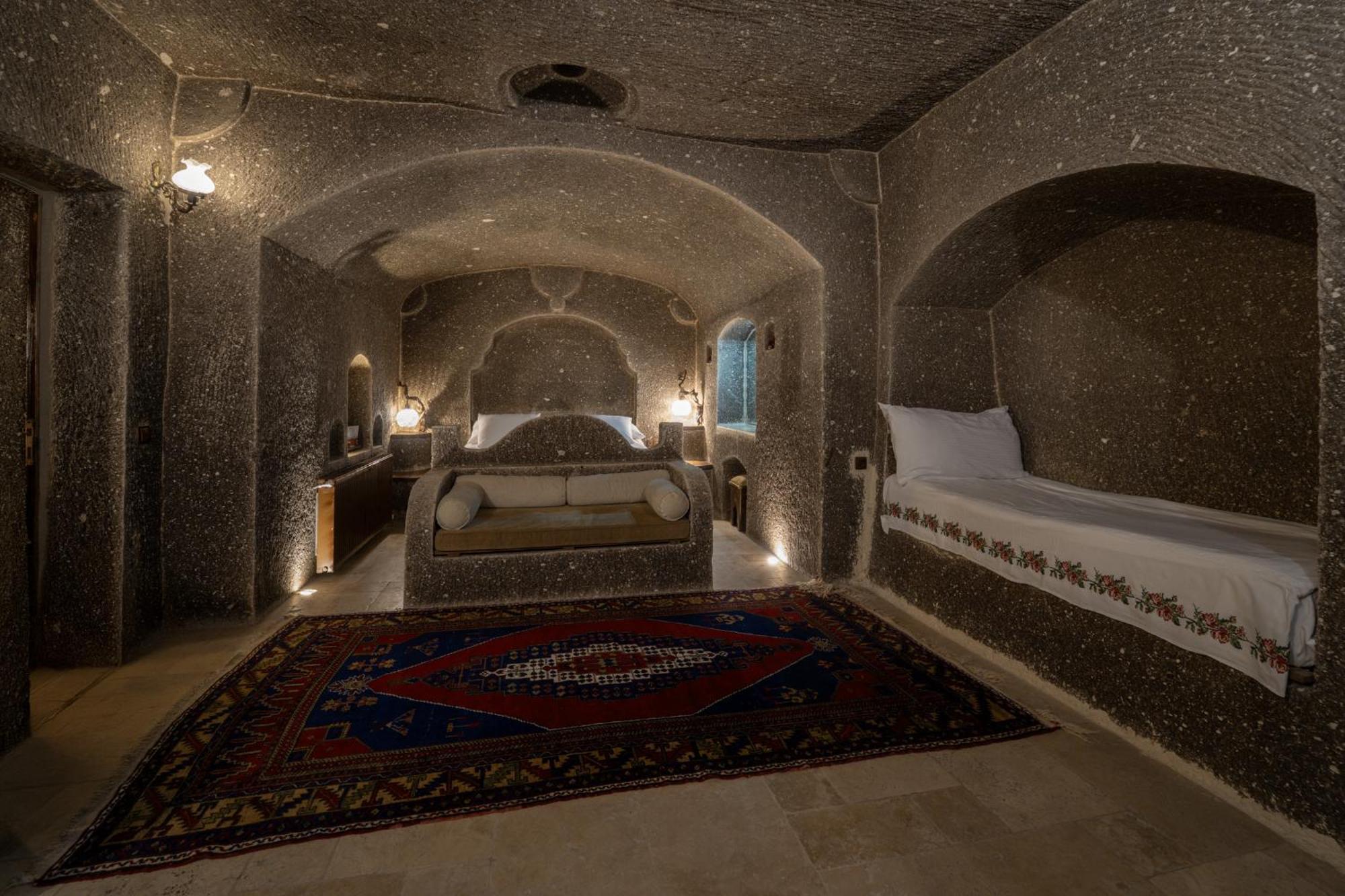 Grand Cave Suites Гьореме Екстериор снимка