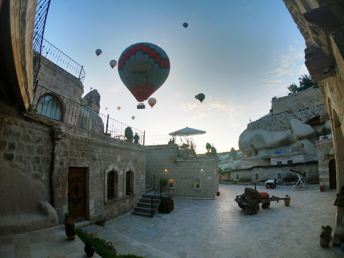 Grand Cave Suites Гьореме Екстериор снимка